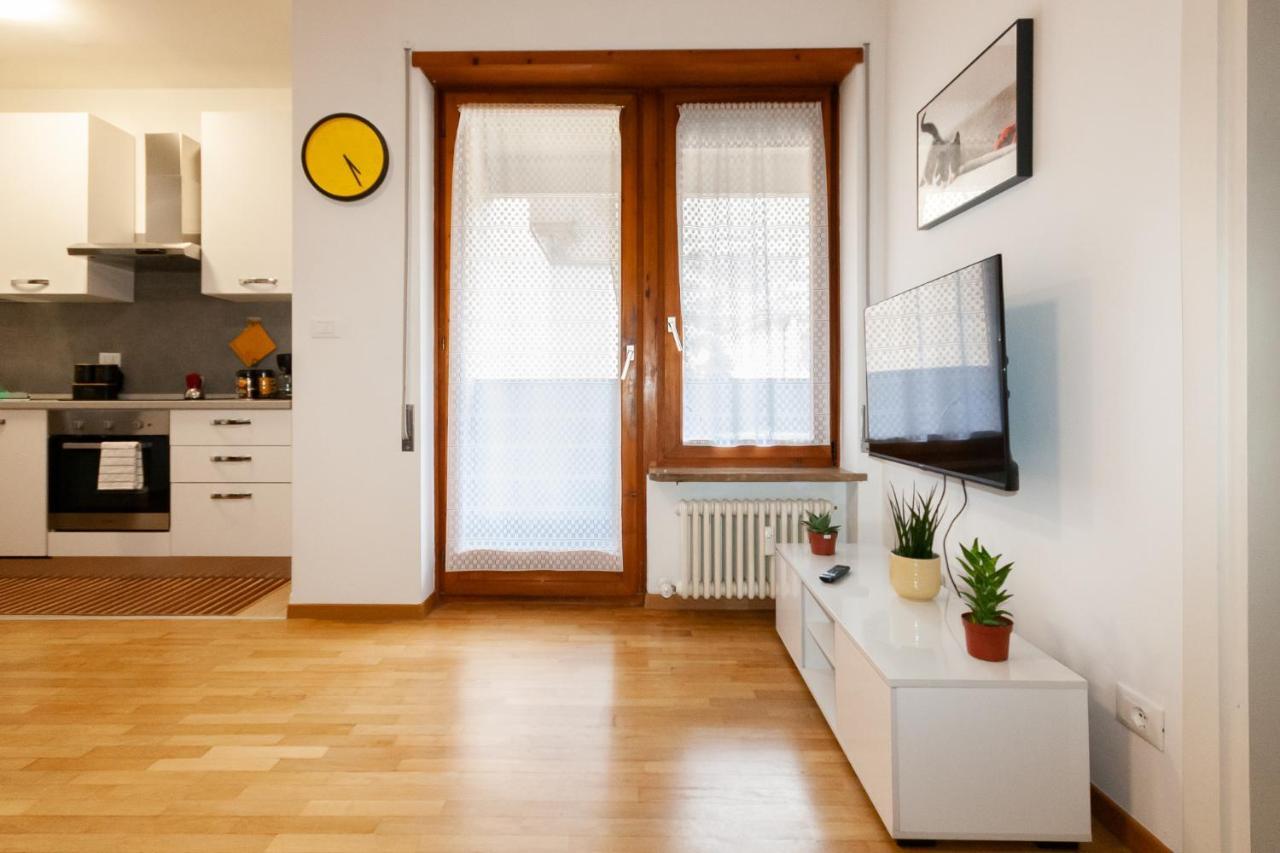 Tranquillo Bilocale Vicino Al Centro Storico Apartamento Bolzano Exterior foto